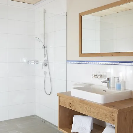 Biohotel Walserstuba Hotel 3*